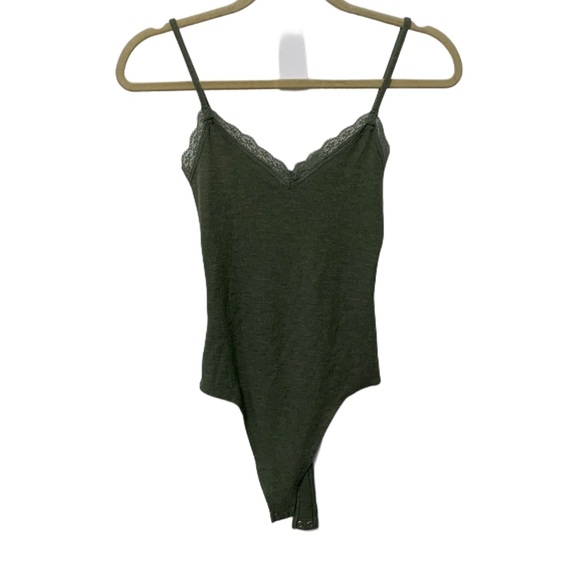 American Eagle Outfitters Tops - American Eagle Green Ribbed Lace Trim Bodysuit